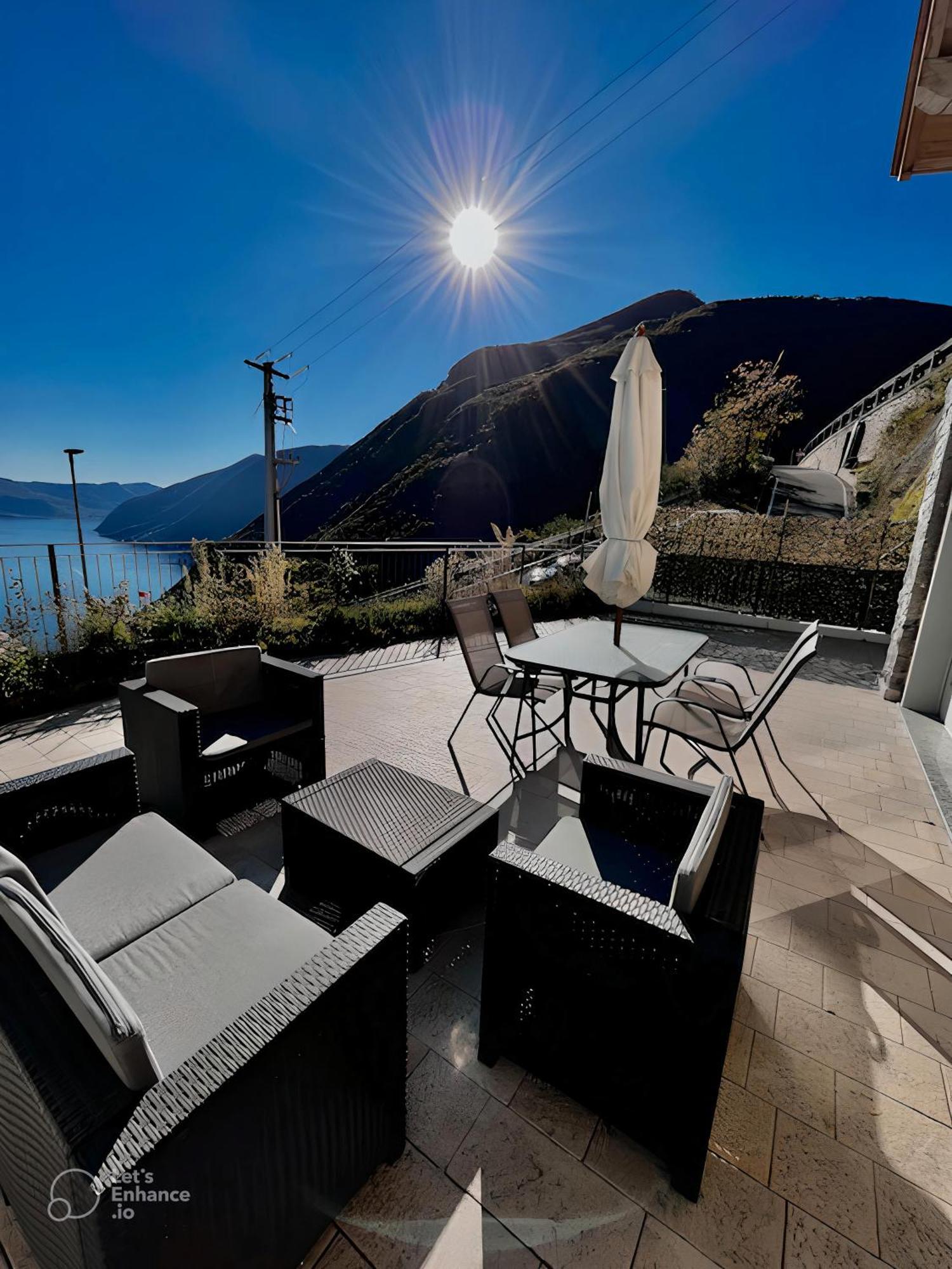 Appartamento Grande Terrazza Vista Lago Parzanica Exterior photo
